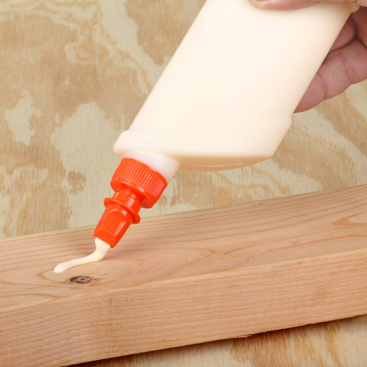 How to Glue Plexiglass to Wood
